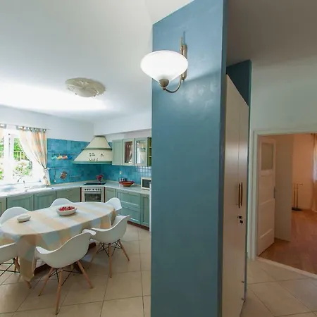 Dora Appartement *