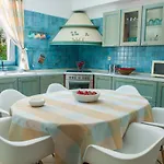 Dora Apartament *